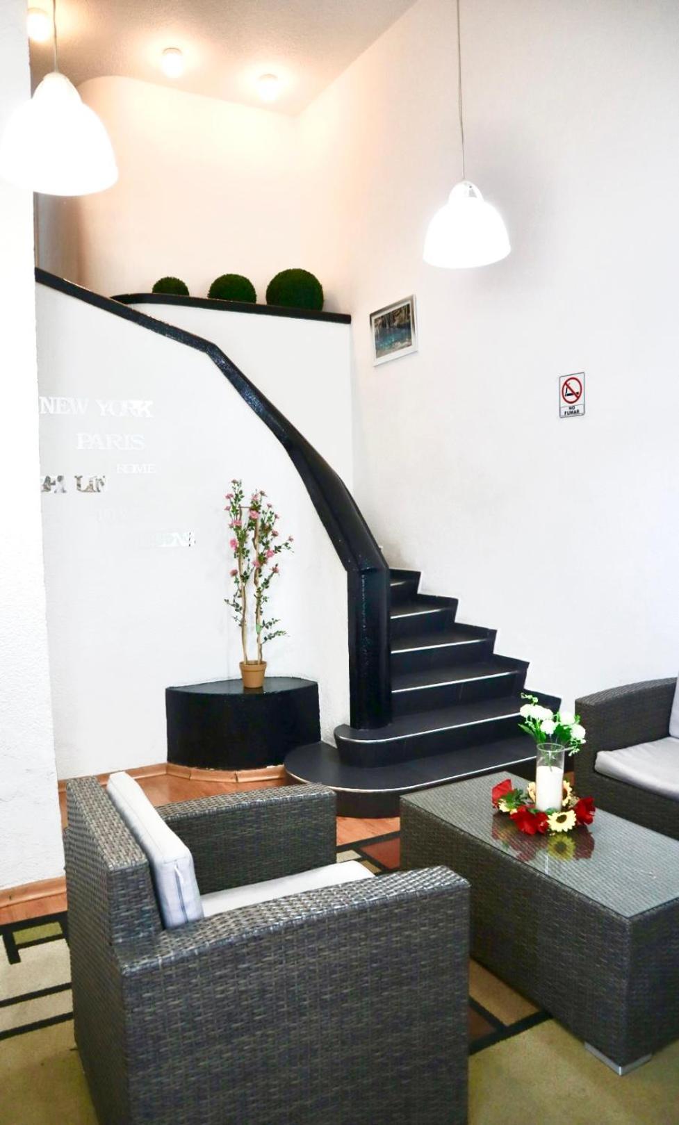 Hostel Location Ideal Viajeros Polanco Mexico City